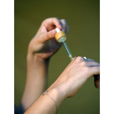 Sérum Raffermissant naturel “Rien que pour vos seins” – Paquerette, Moringa & Palmarosa - Mira